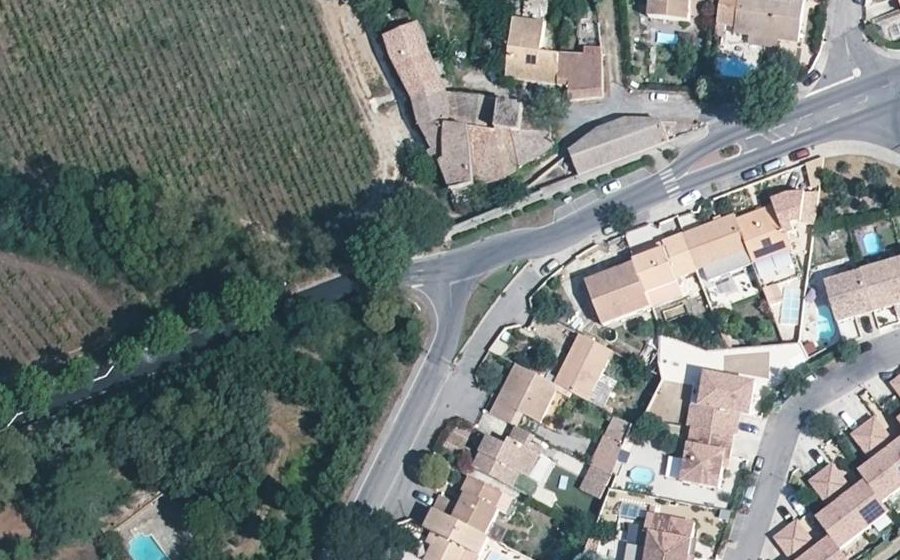 Vue aérienne du Mini-giratoire n°619531969