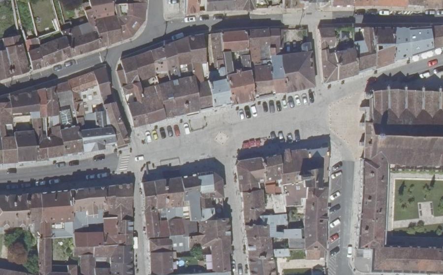 Vue aérienne du Mini-giratoire n°621153280