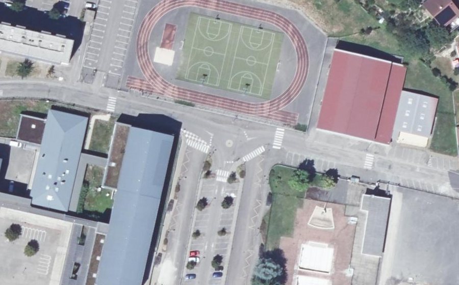Vue aérienne du Mini-giratoire n°623416577