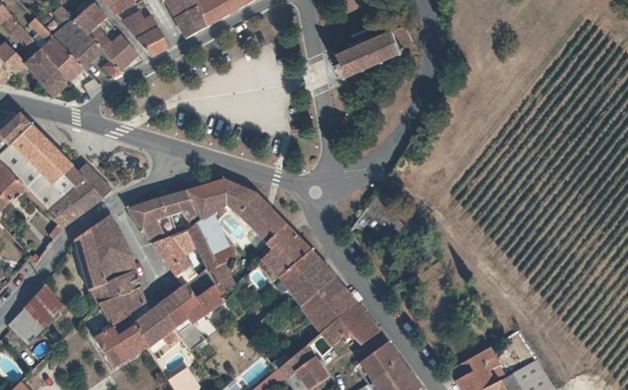 Vue aérienne du Mini-giratoire n°623917356