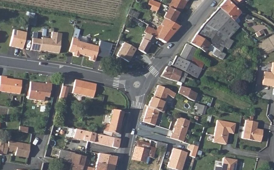 Vue aérienne du Mini-giratoire n°631989834