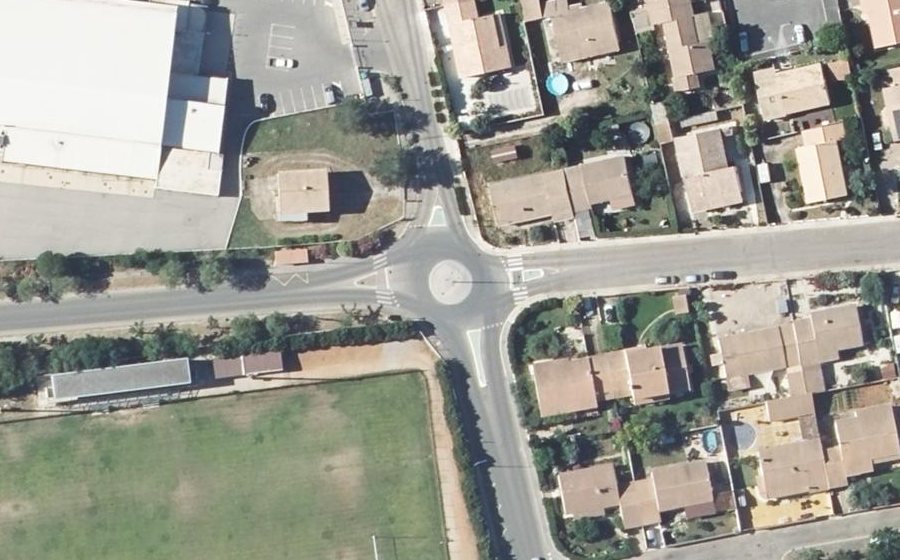 Vue aérienne du Mini-giratoire n°635085438