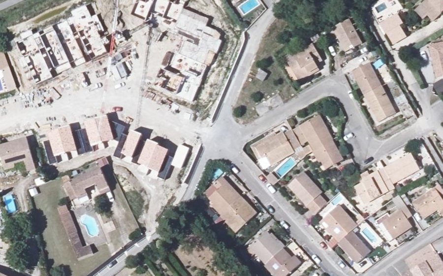 Vue aérienne du Mini-giratoire n°635323260