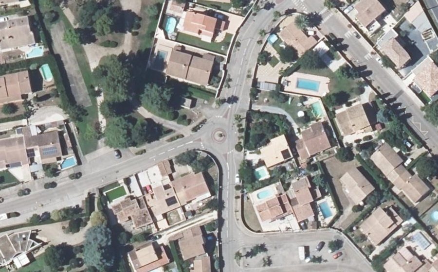 Vue aérienne du Mini-giratoire n°635999575