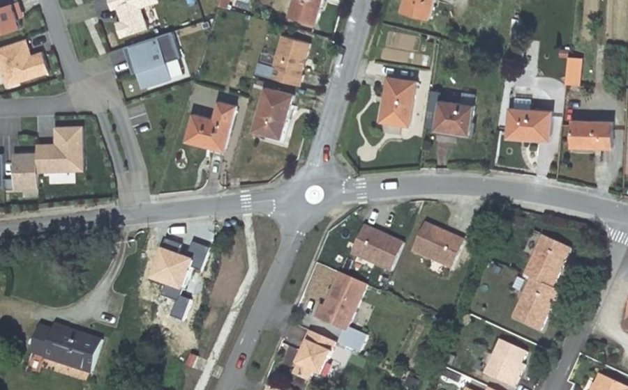 Vue aérienne du Mini-giratoire n°636017709