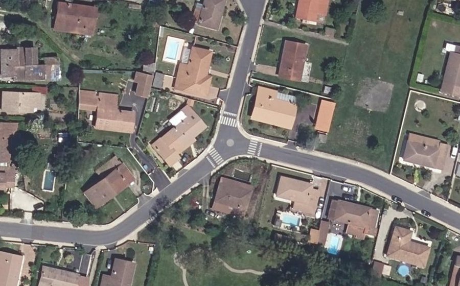 Vue aérienne du Mini-giratoire n°636029336