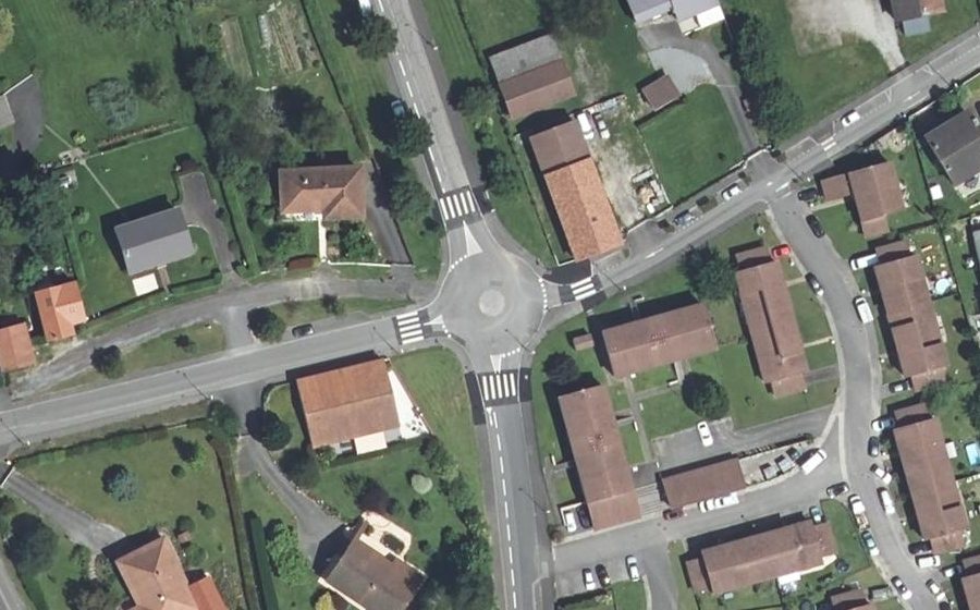 Vue aérienne du Mini-giratoire n°637820567