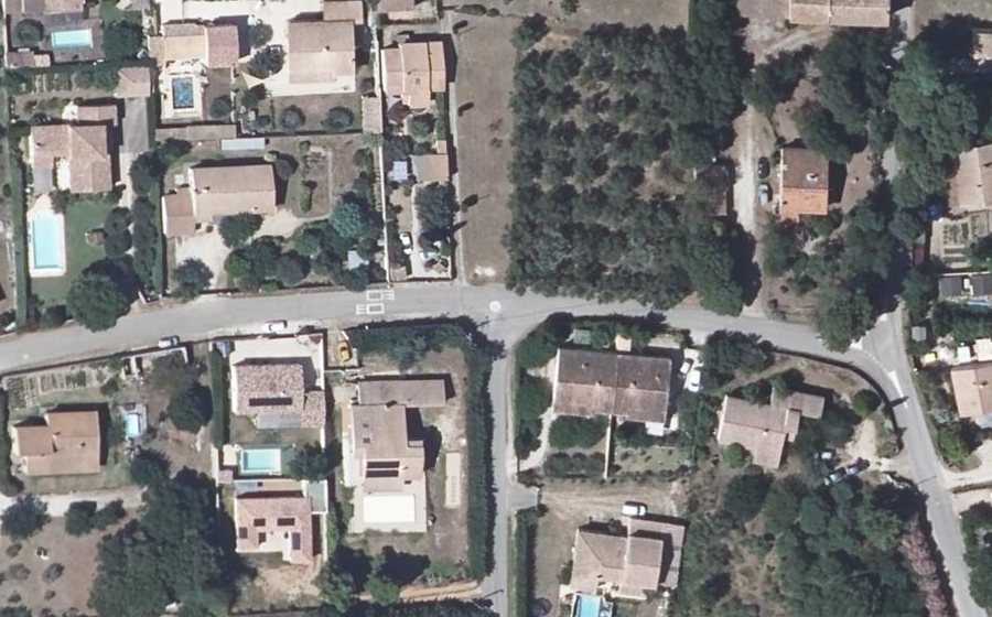 Vue aérienne du Mini-giratoire n°637859522