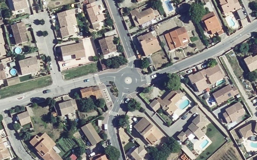 Vue aérienne du Mini-giratoire n°644630892