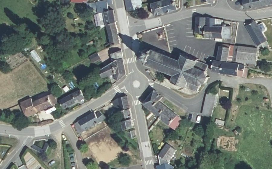 Vue aérienne du Mini-giratoire n°647869067