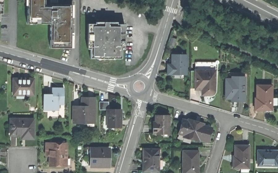 Vue aérienne du Mini-giratoire n°648572134