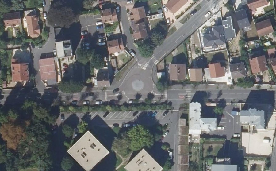 Vue aérienne du Mini-giratoire n°649214554