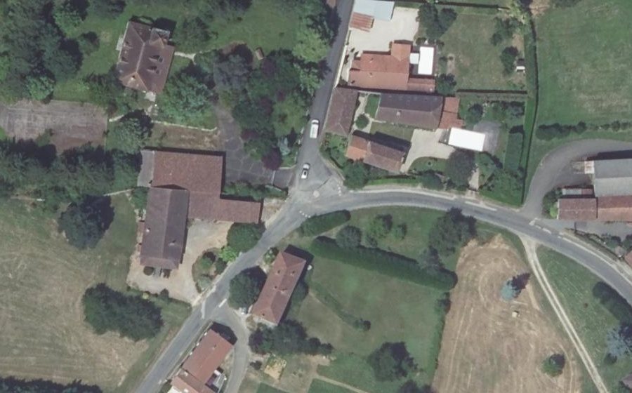 Vue aérienne du Mini-giratoire n°660572072