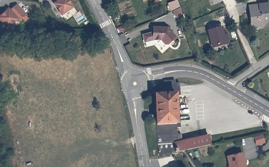Vue aérienne du Mini-giratoire n°661454375
