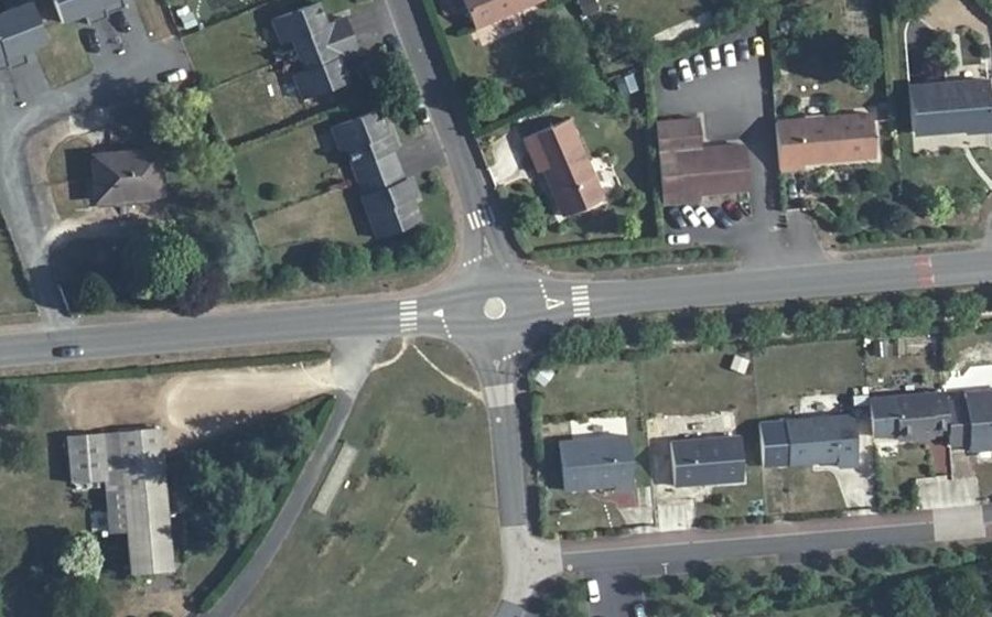 Vue aérienne du Mini-giratoire n°662059629