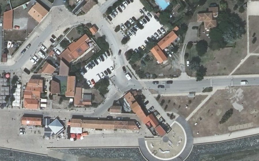 Vue aérienne du Mini-giratoire n°662188535