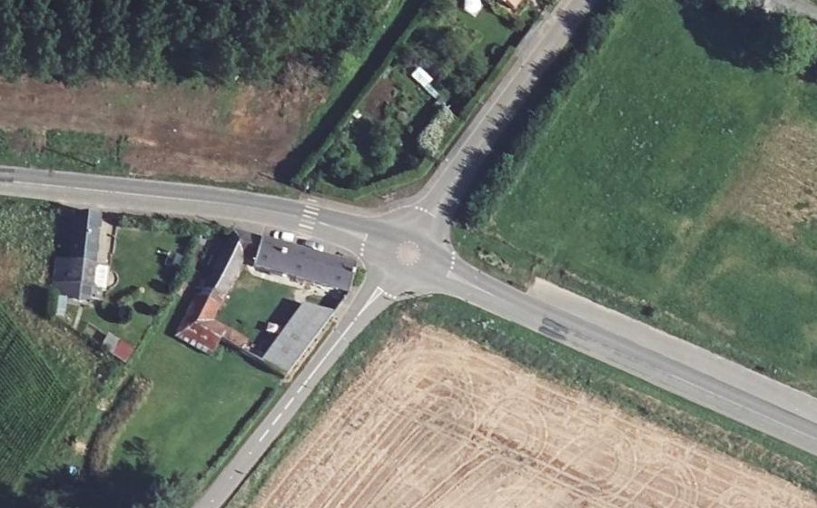 Vue aérienne du Mini-giratoire n°664163975