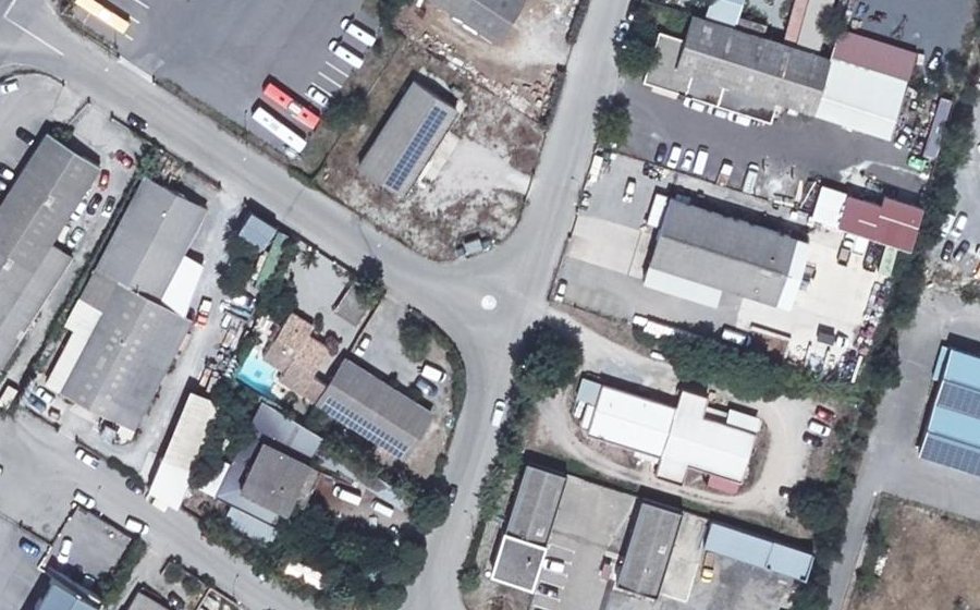 Vue aérienne du Mini-giratoire n°666256321