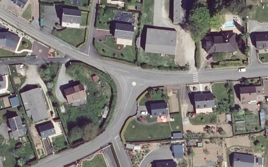 Vue aérienne du Mini-giratoire n°666882960