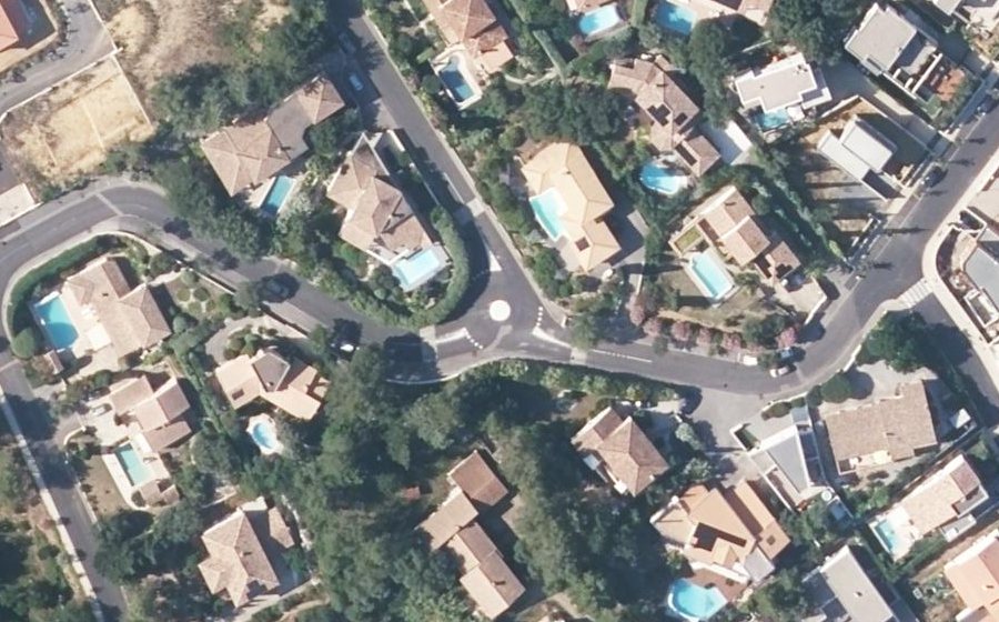 Vue aérienne du Mini-giratoire n°668000593