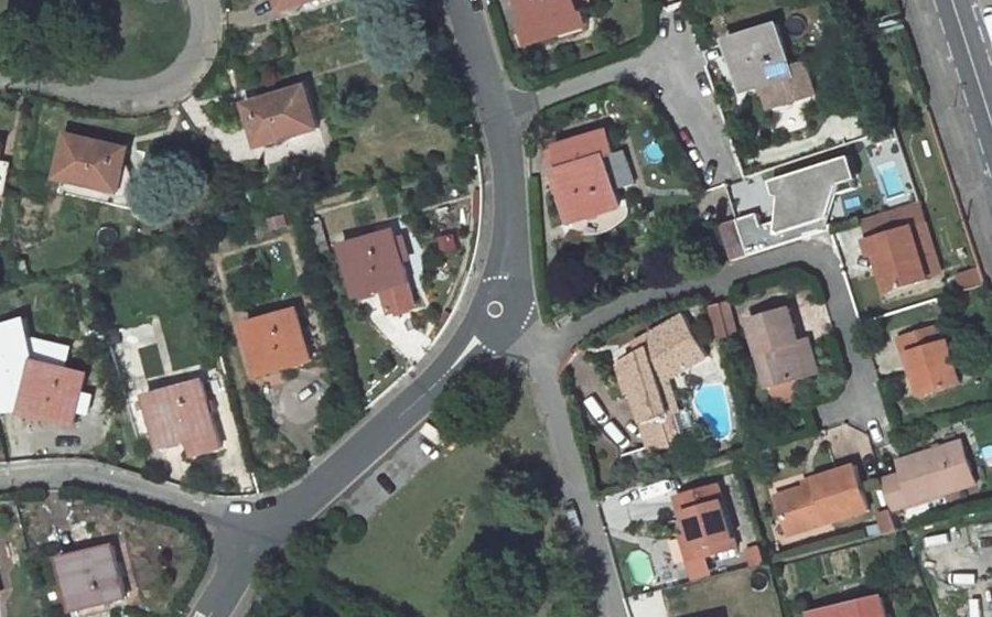 Vue aérienne du Mini-giratoire n°669262207