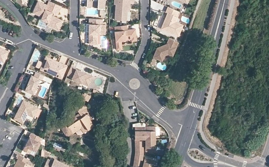 Vue aérienne du Mini-giratoire n°670963384