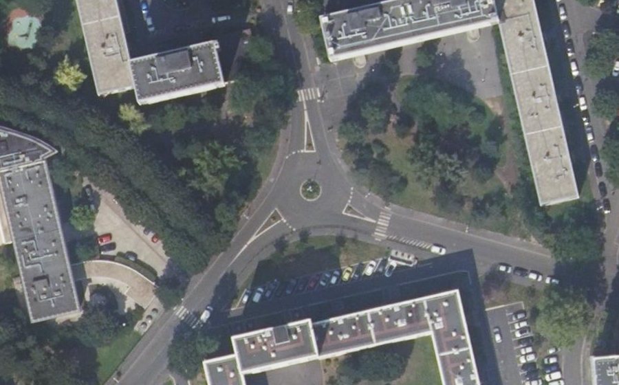 Vue aérienne du Mini-giratoire n°671365894