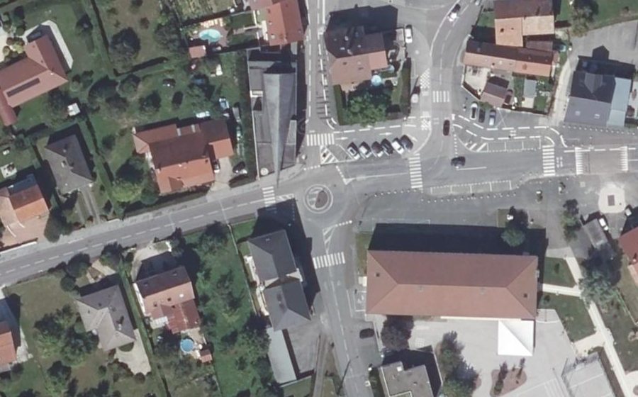 Vue aérienne du Mini-giratoire n°671605678