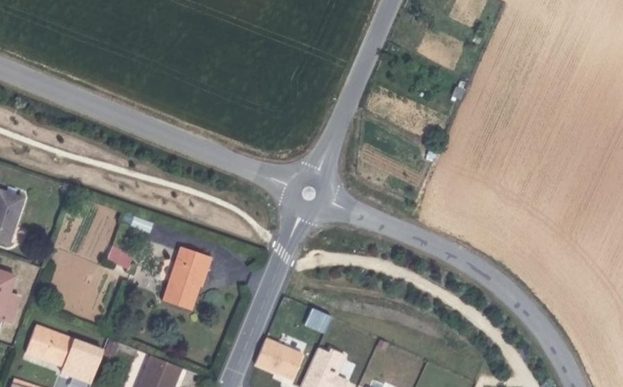 Vue aérienne du Mini-giratoire n°683117011