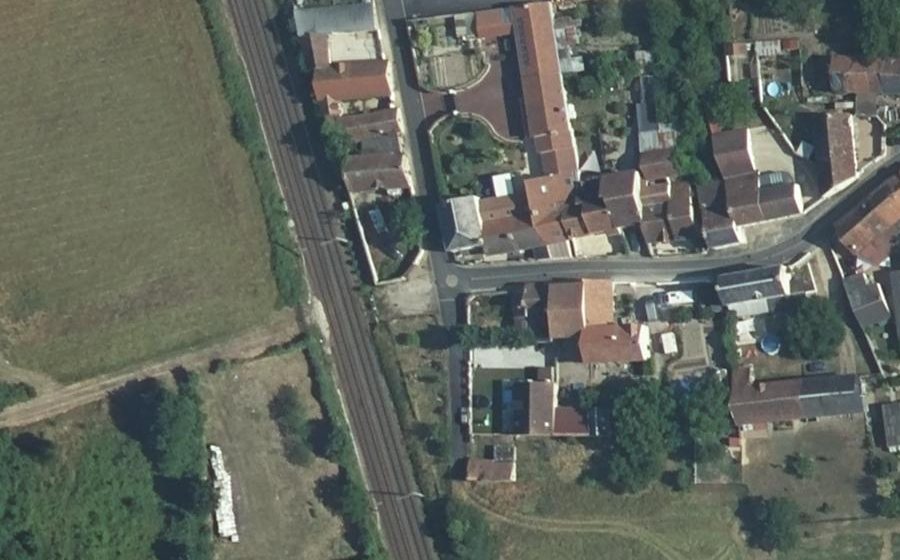 Vue aérienne du Mini-giratoire n°685786640