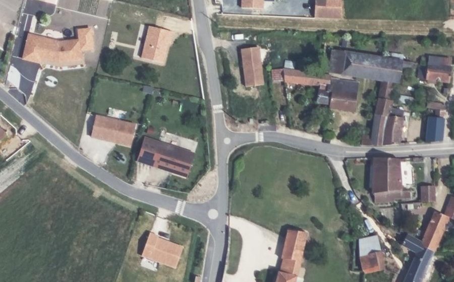 Vue aérienne du Mini-giratoire n°685820141