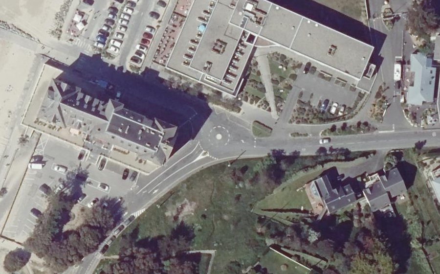 Vue aérienne du Mini-giratoire n°692503728