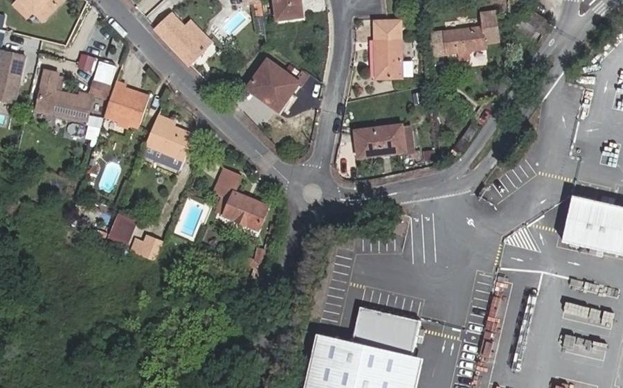 Vue aérienne du Mini-giratoire n°694500401