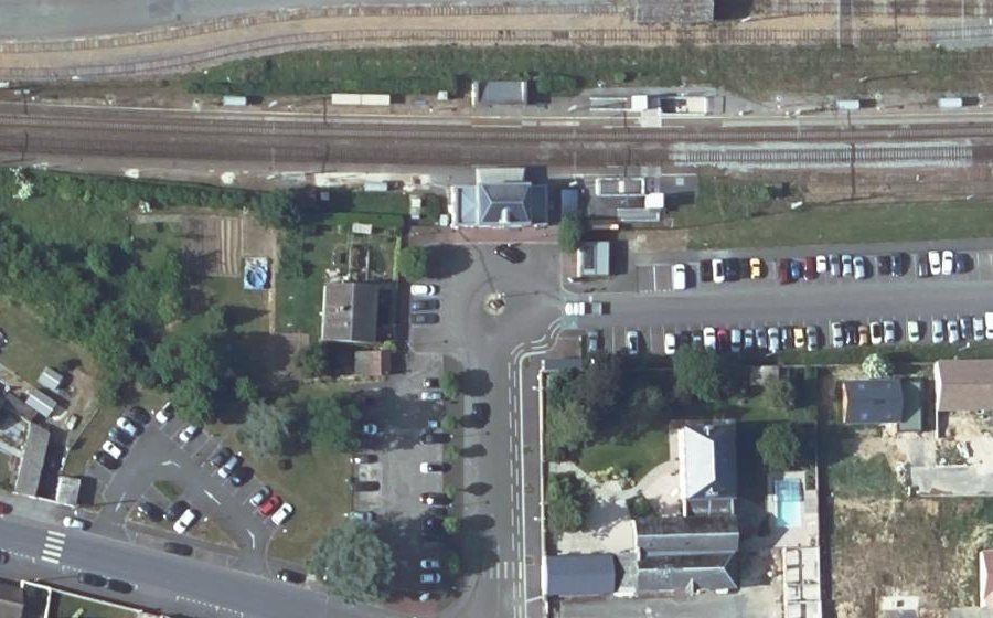 Vue aérienne du Mini-giratoire n°699768354