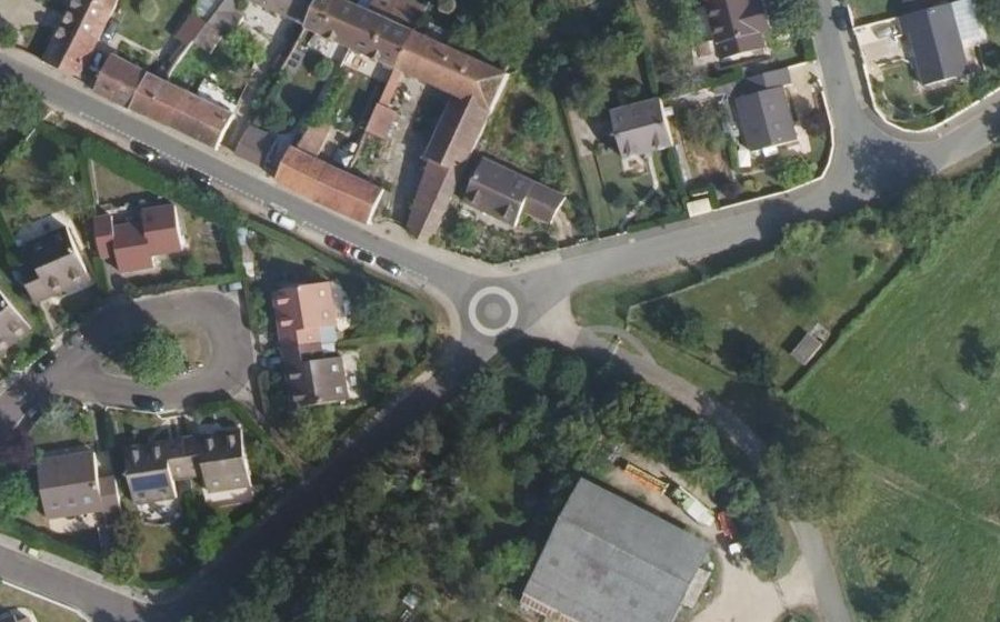 Vue aérienne du Mini-giratoire n°705082763