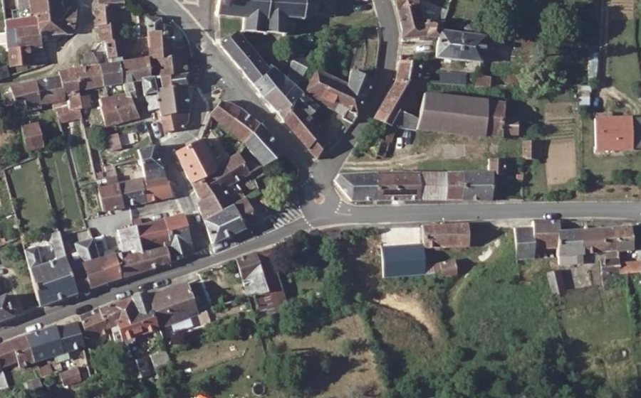 Vue aérienne du Mini-giratoire n°705427613