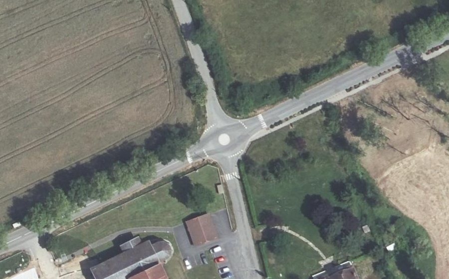 Vue aérienne du Mini-giratoire n°707259807