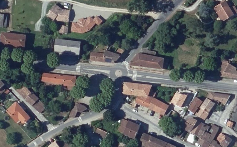 Vue aérienne du Mini-giratoire n°707965436