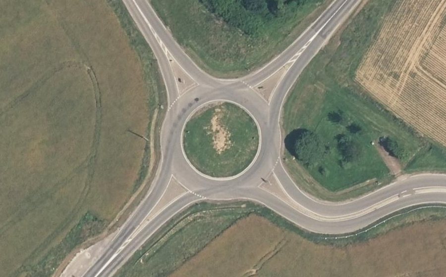 Vue aérienne du Rond-point anonyme n°100708873