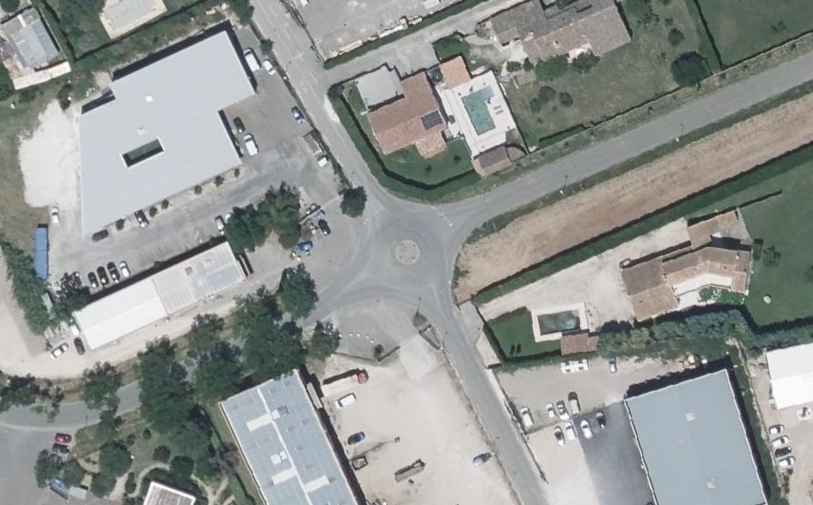 Vue aérienne du Mini-giratoire n°715357512