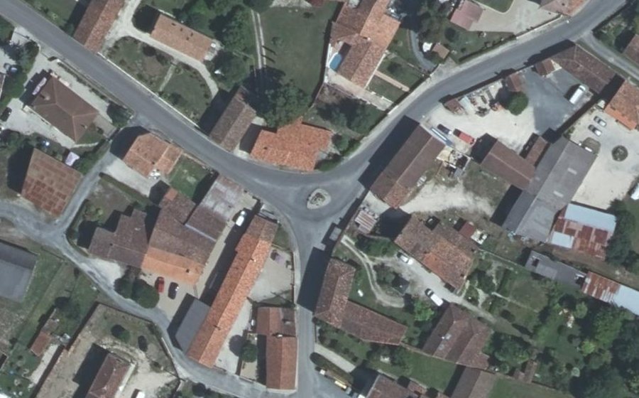 Vue aérienne du Mini-giratoire n°719172091