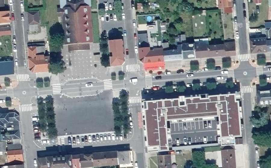 Vue aérienne du Mini-giratoire n°724437572