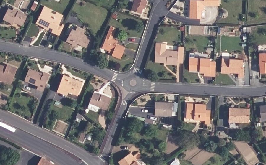 Vue aérienne du Mini-giratoire n°724497946
