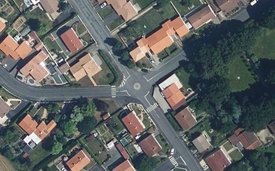 Vue aérienne du Mini-giratoire n°727521886