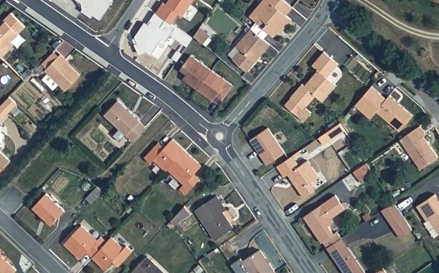 Vue aérienne du Mini-giratoire n°727522090