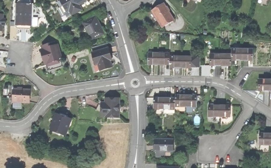 Vue aérienne du Mini-giratoire n°727562405