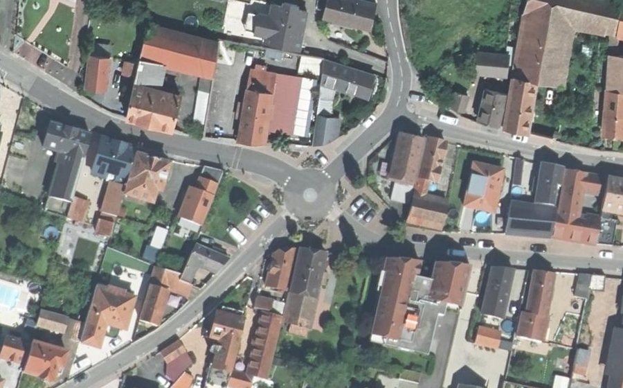 Vue aérienne du Mini-giratoire n°731883104