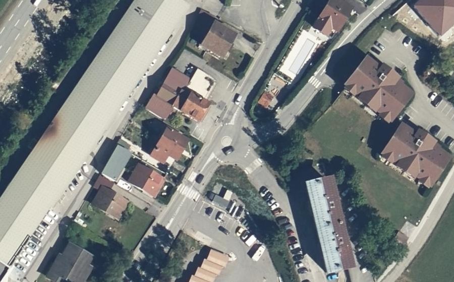 Vue aérienne du Mini-giratoire n°734186495