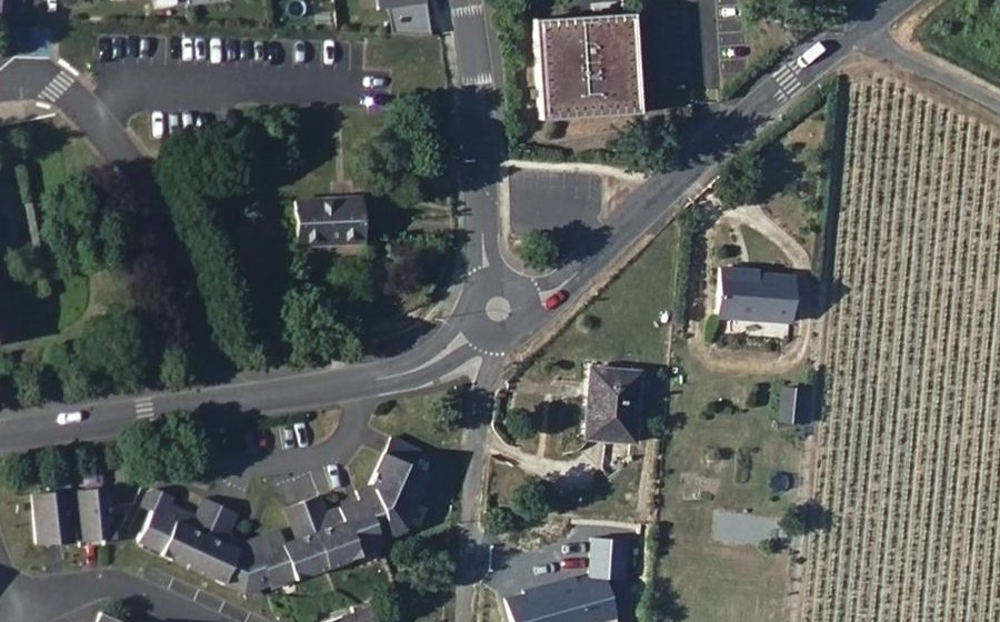 Vue aérienne du Mini-giratoire n°734226294