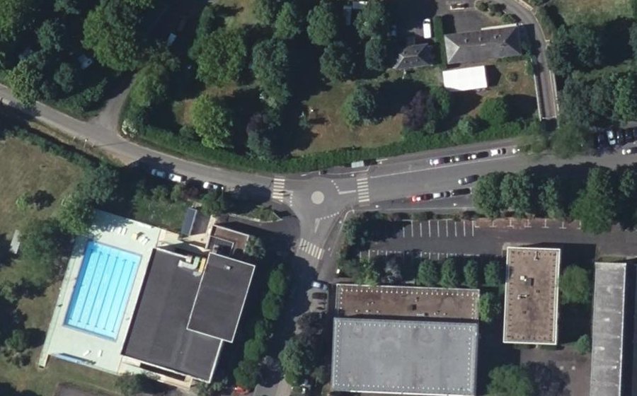Vue aérienne du Mini-giratoire n°735080399